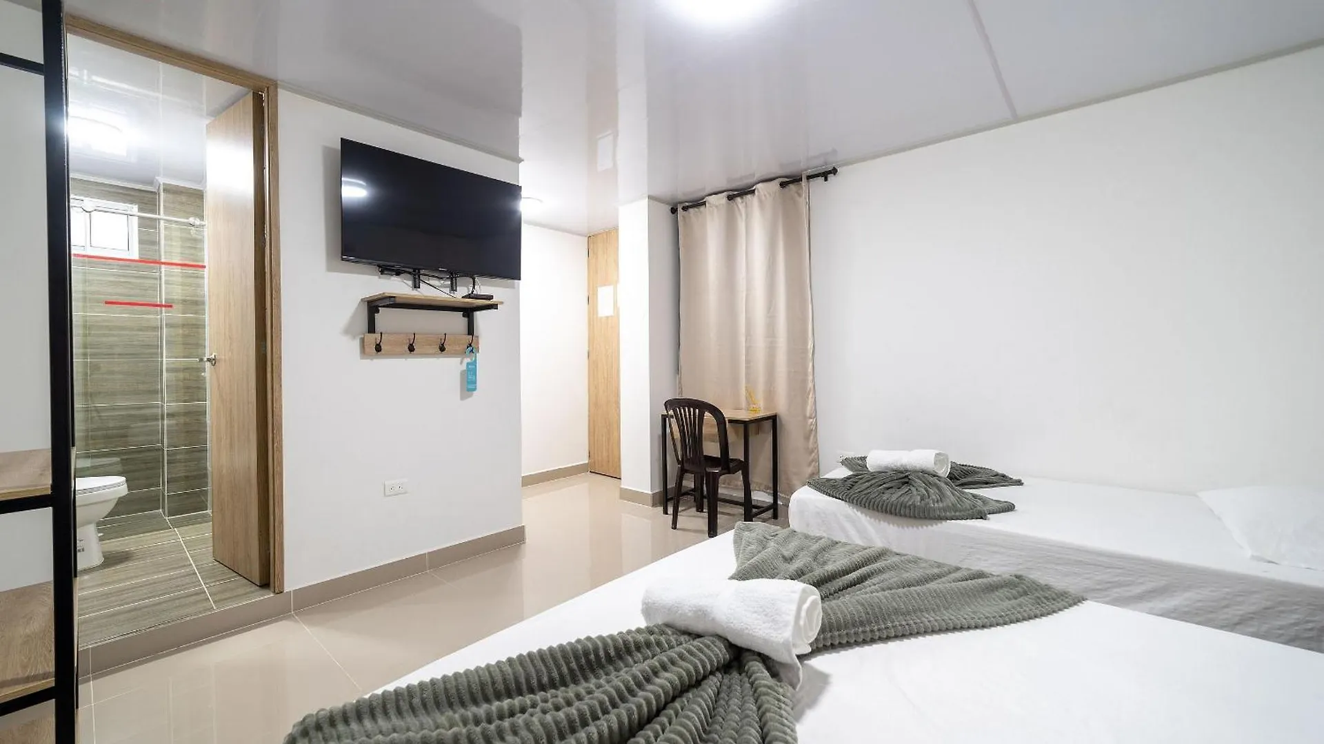 מדיין Hotel Doxa