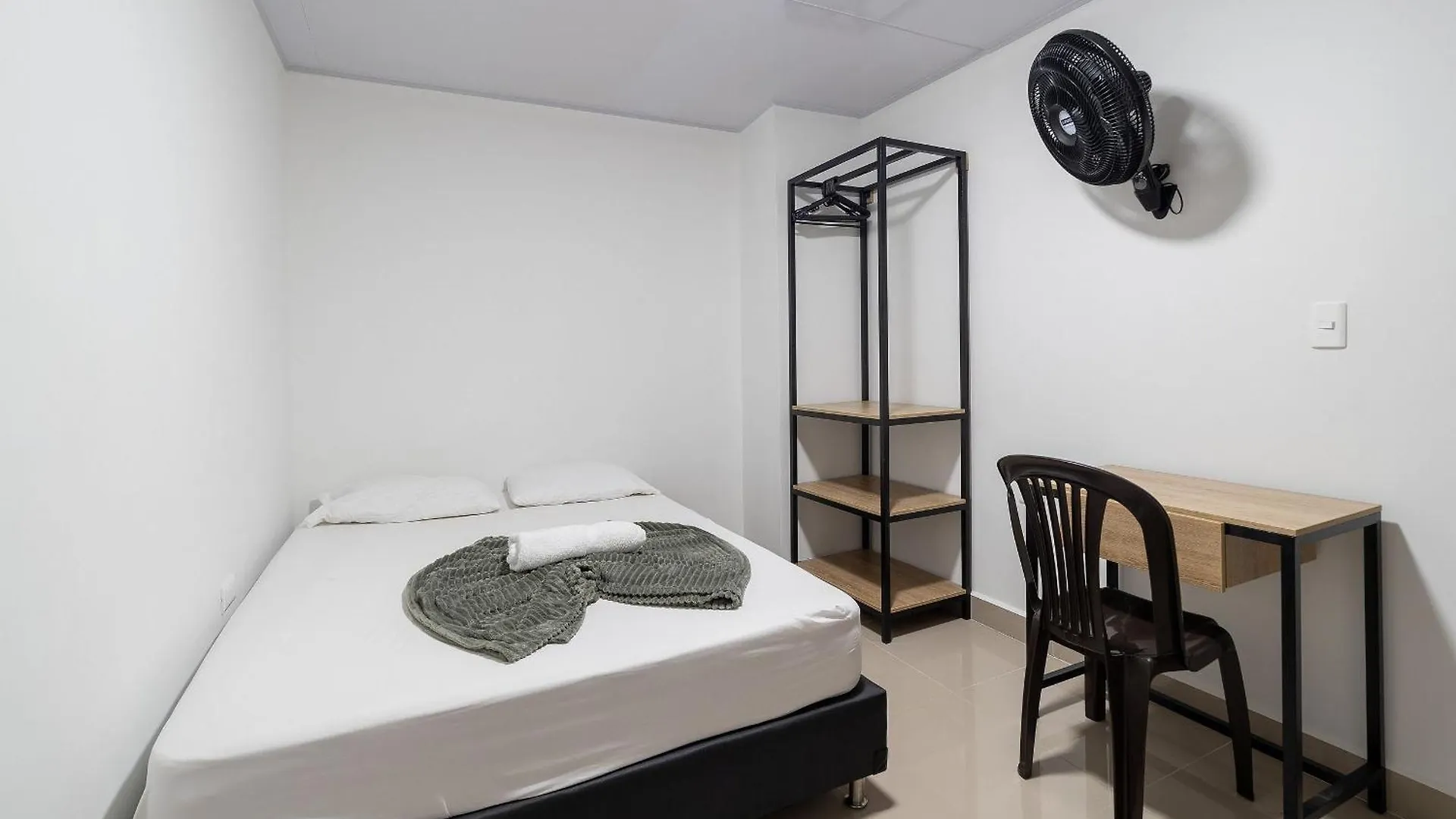 מדיין Hotel Doxa